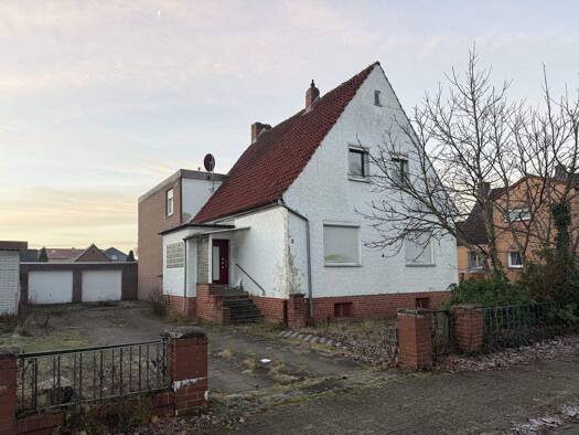 Mehrfamilienhaus zum Kauf provisionsfrei 320.000 € 9 Zimmer 216 m² 1.181 m² Grundstück Nienhagen 29336