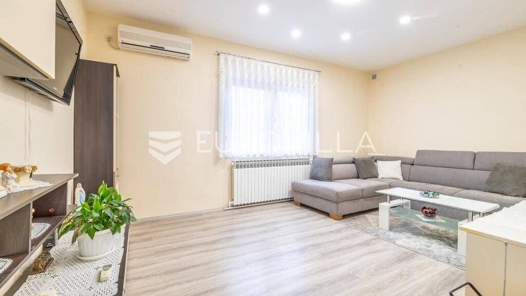 Haus zum Kauf 289.000 € 2 Zimmer 222 m² Vrapce Donja Kustosija 10090