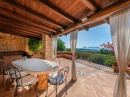 Reihenmittelhaus zum Kauf 6 Zimmer 150 m² 800 m² Grundstück Via delle acacie 4 Arzachena 07021