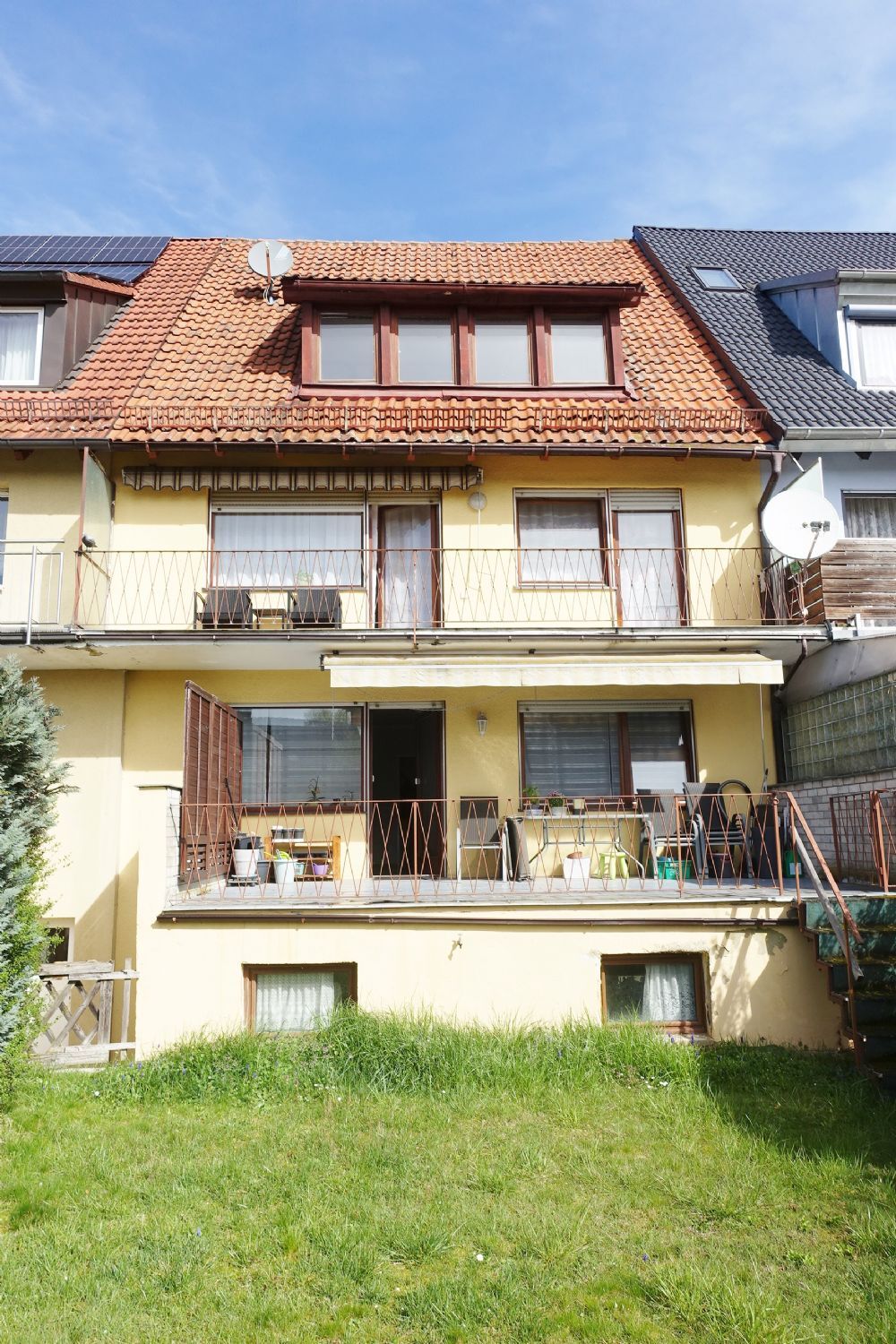 Mehrfamilienhaus zum Kauf 475.000 € 6 Zimmer 201 m²<br/>Wohnfläche 387 m²<br/>Grundstück Maiach Nürnberg 90451