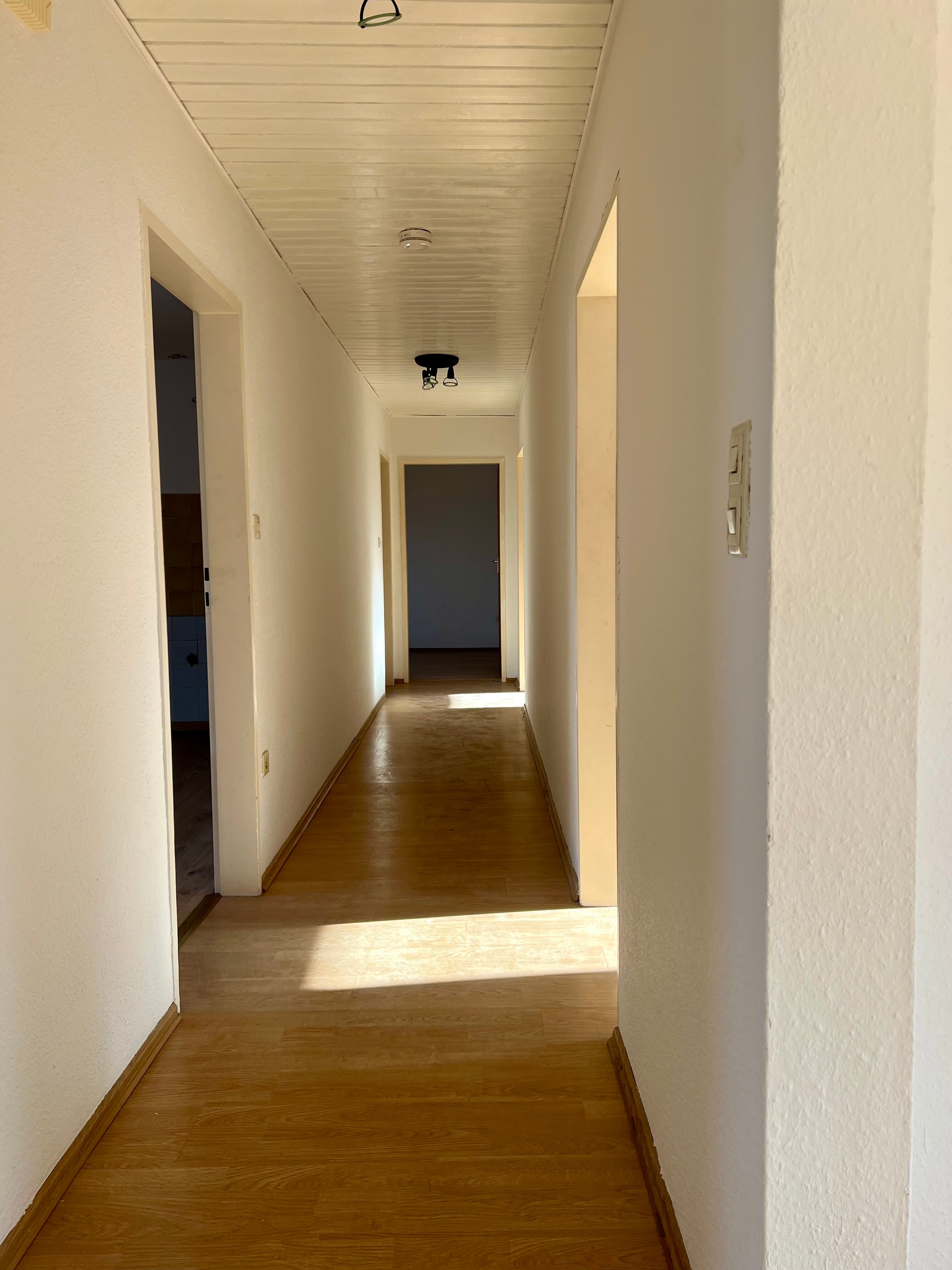 Wohnung zur Miete 1.200 € 5 Zimmer 111 m²<br/>Wohnfläche ab sofort<br/>Verfügbarkeit Weiherhof Zirndorf 90513