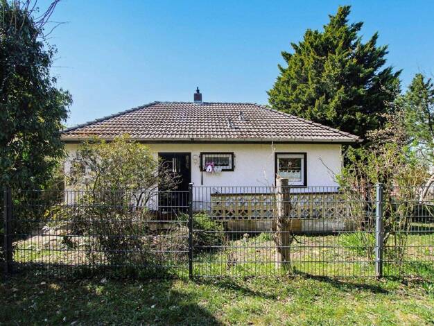 Einfamilienhaus zum Kauf 235.000 € 4 Zimmer 115,2 m² 619,2 m² Grundstück Heinzenberg Grävenwiesbach 61279