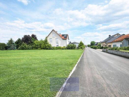 Grundstück zum Kauf 240.000 € 465 m² Grundstück Baugenehmigung vorhanden Gremsdorf 91350