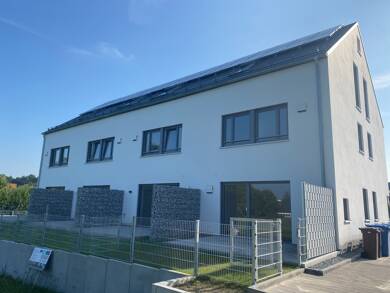 Reihenmittelhaus zur Miete 1.375 € 5 Zimmer 124 m² 100 m² Grundstück frei ab 01.10.2025 Sandelzhausen Mainburg 84048