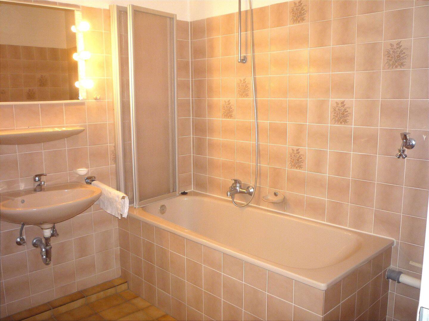 Gemütliche 2 Zimmer Wohnung mit Balkon und Aufzug.. Zentrumsnah! – Leverkusen – Vorschaubild 9