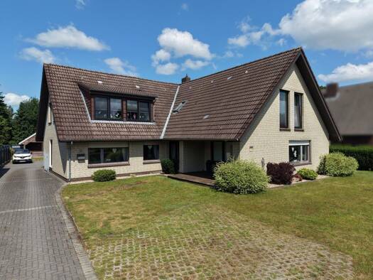 Haus zum Kauf 399.000 € 7 Zimmer 252 m² 1.411 m² Grundstück frei ab sofort Steenfelde Westoverledingen 26810