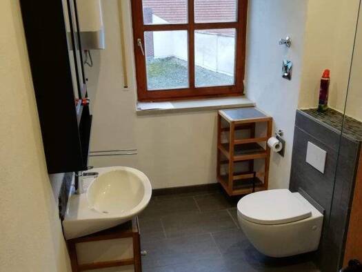 Wohnung zum Kauf 129.000 € 2 Zimmer 50,8 m² 2. Geschoss Landau Landau an der Isar 94405