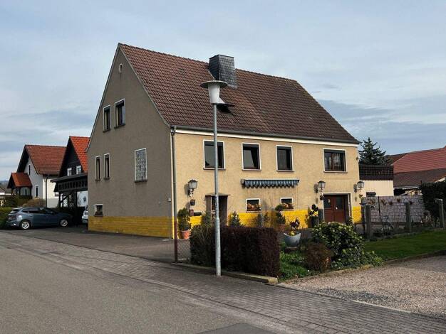 Haus zum Kauf 149.900 € 151,8 m² 844 m² Grundstück frei ab sofort Helenenweg 2 b Barchfeld Barchfeld-Immelborn 36456