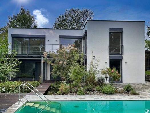 Villa zum Kauf 2.195.000 € 7 Zimmer 356,7 m² 1.611 m² Grundstück Bamberg 96049