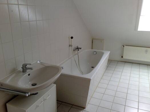 Wohnung zur Miete 739 € 3 Zimmer 65 m² Geschoss 3/4 frei ab 01.09.2026 West Vorderer Westen 34119