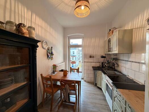 Wohnung zur Miete 550 € 3 Zimmer 81,5 m² Geschoss 1/4 frei ab 01.06.2026 Ostviertel Gera 07545