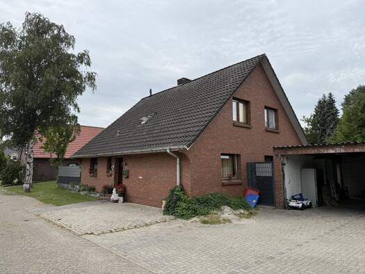 Mehrfamilienhaus zum Kauf 279.000 € 6 Zimmer 157,4 m² 499 m² Grundstück Augustfehn I Apen 26689