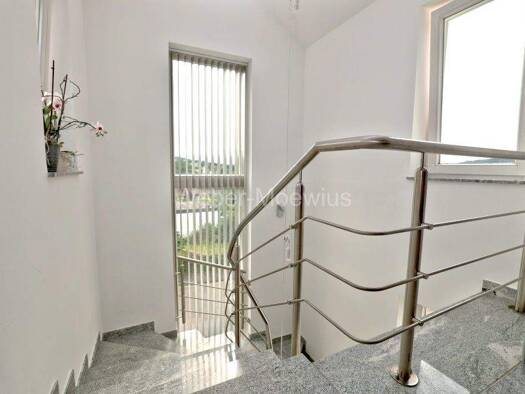 Einfamilienhaus zum Kauf 495.000 € 7 Zimmer 249 m² 612 m² Grundstück Wiehl 51674