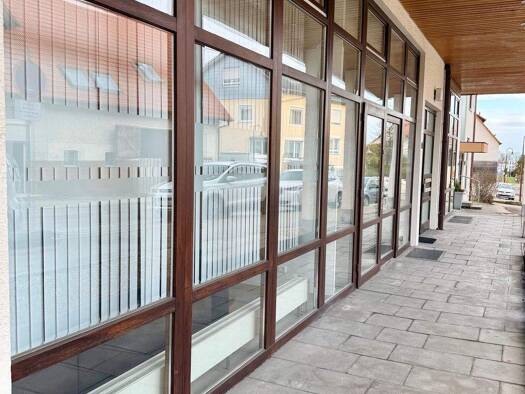 Laden zum Kauf 1.730 € 6 Zimmer 230 m² Verkaufsfläche Beuren Beuren 72660
