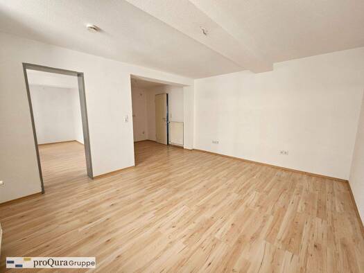 Wohnung zur Miete 270 € 2 Zimmer 42,4 m² 3. Geschoss frei ab sofort Obermarkt 12 Mühlhausen Mühlhausen/Thüringen 99974