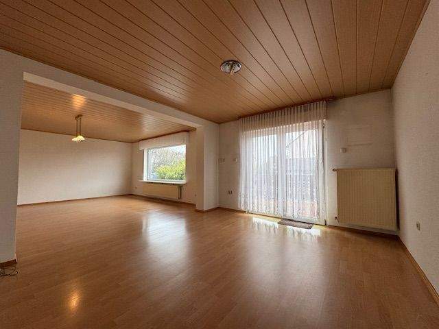 Immobilie in Ramstein-Miesenbach - Grundsolides 1-2 Familienwohnhaus in angenehmer Wohngegend - Bild 3