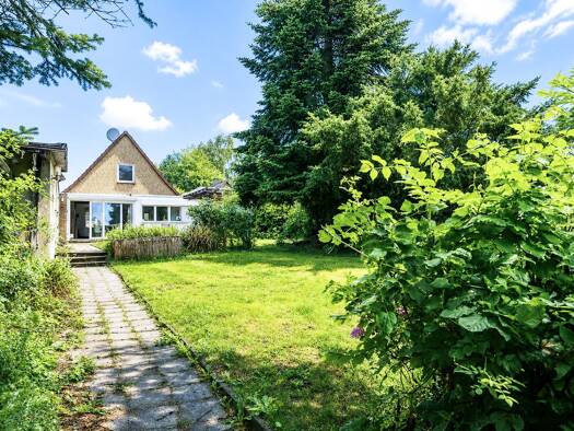 Einfamilienhaus zum Kauf 325.000 € 3 Zimmer 96 m² 761 m² Grundstück Pries Pries 24159