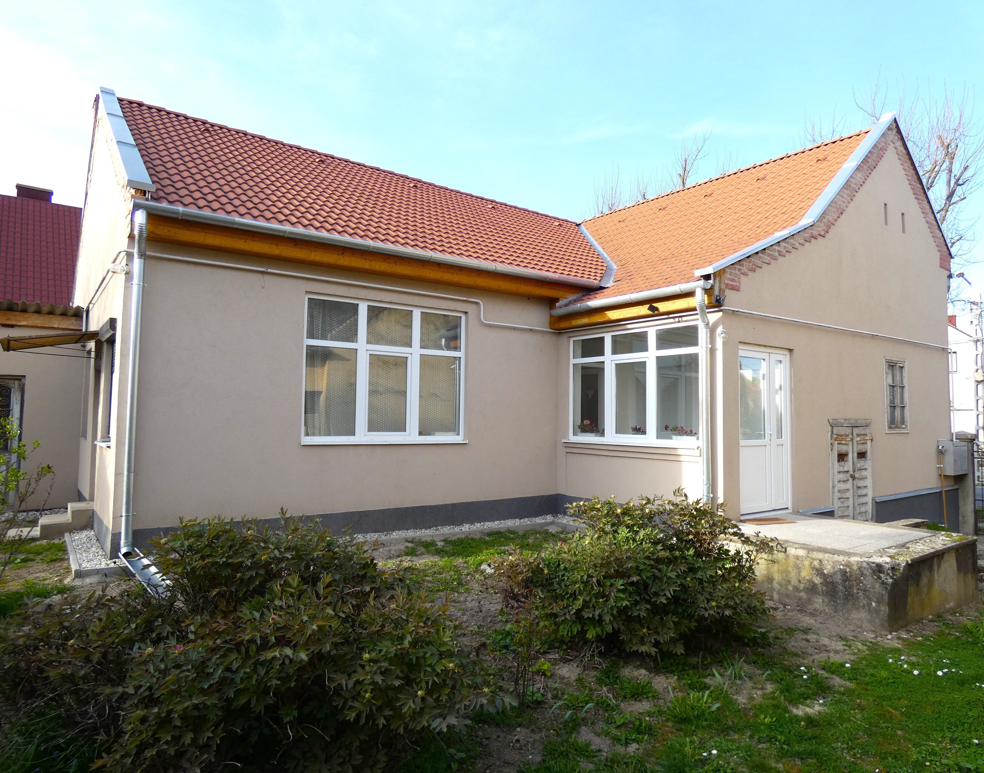 Einfamilienhaus zum Kauf 169.000 € 4 Zimmer 125 m²<br/>Wohnfläche 2.432 m²<br/>Grundstück ab sofort<br/>Verfügbarkeit Balatonszabadi 8651