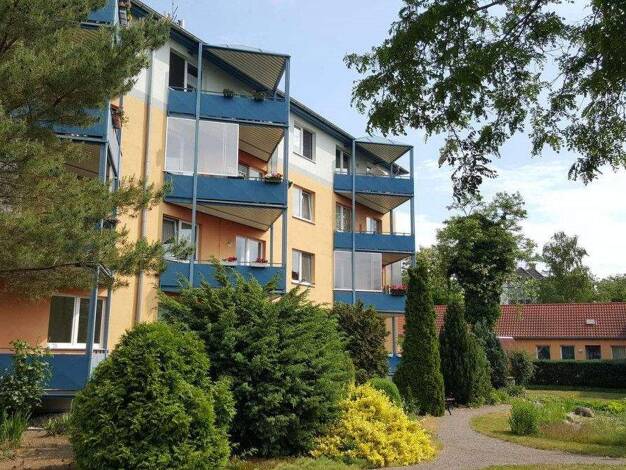 Wohnung zur Miete 595 € 3 Zimmer 77,7 m² 1. Geschoss frei ab 01.03.2026 Greppiner Straße 4 Wolfen 06766
