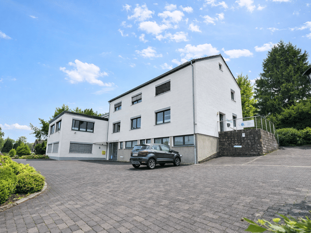 Gewerbeobjekt zum Kauf als Kapitalanlage geeignet 979.000 € 18 Zimmer 660 m² 1.403 m² Grundstück Bergneustadt Bergneustadt 51702