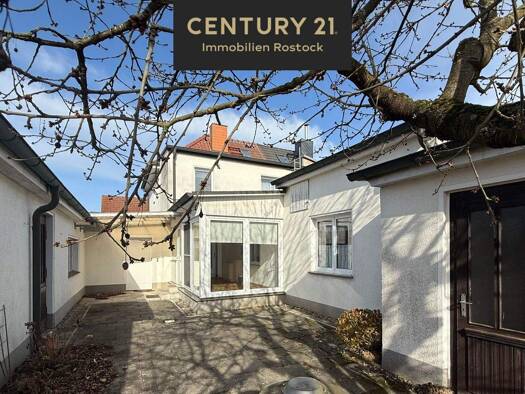 Doppelhaushälfte zum Kauf 219.000 € 5 Zimmer 130 m² 503 m² Grundstück Güstrow 18273