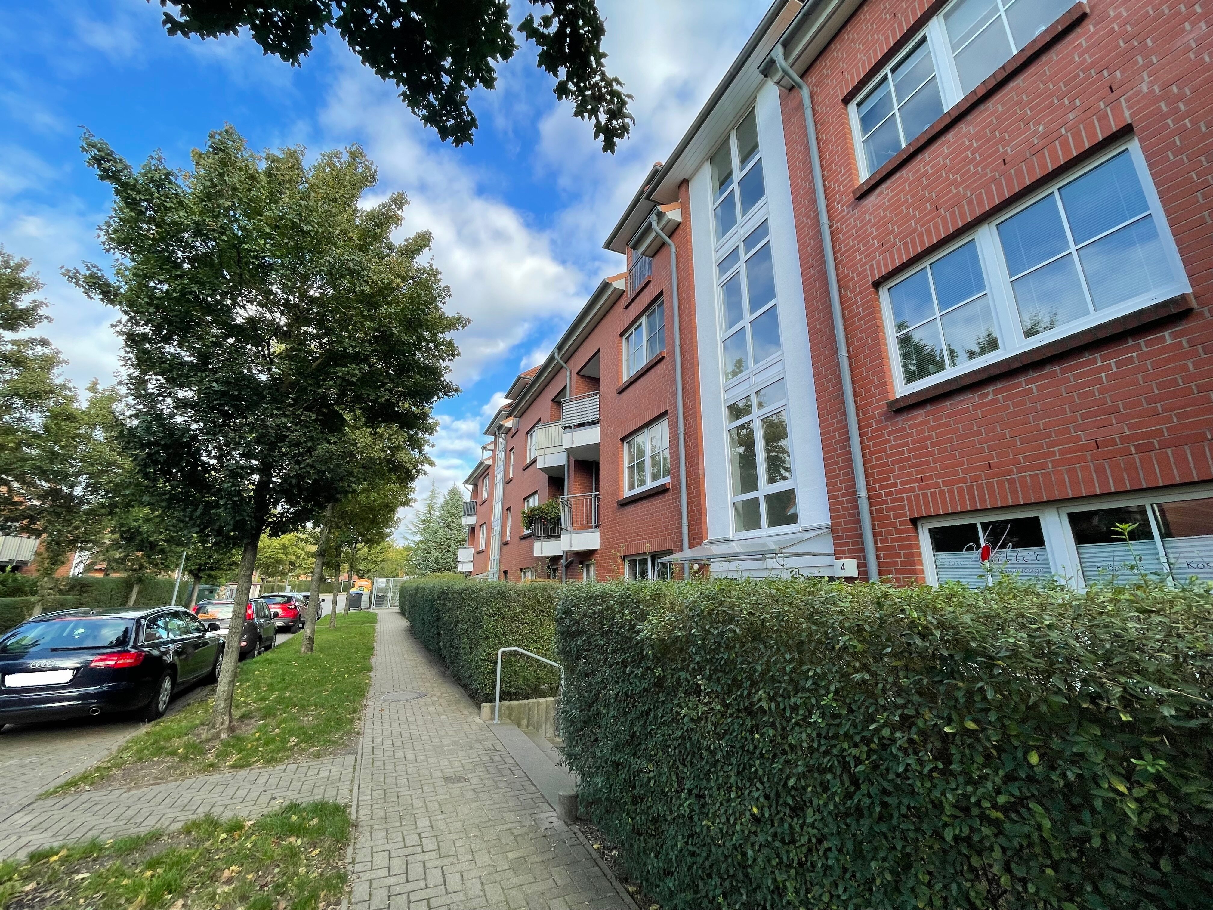 Wohnung zum Kauf 89.000 € 1 Zimmer 35,6 m²<br/>Wohnfläche 2.<br/>Geschoss 01.12.2024<br/>Verfügbarkeit Krebsförden Schwerin 19061