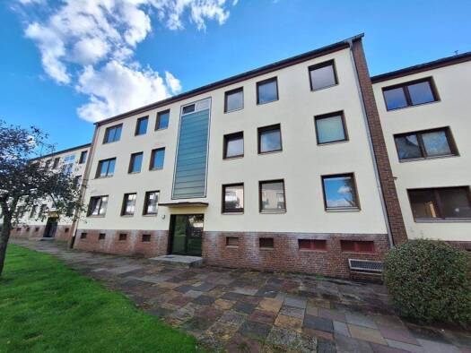 Wohnung zur Miete 530 € 3 Zimmer 63 m² 1. Geschoss Peiner Weg 1 Burgdorf 31303