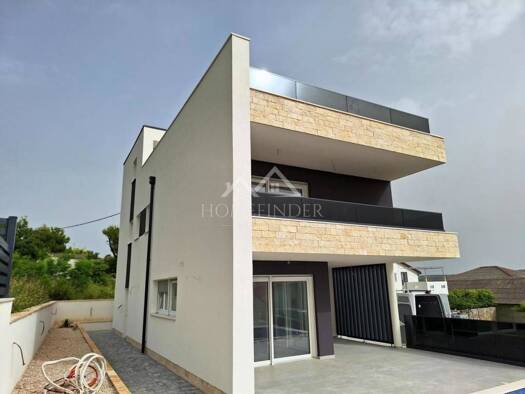 Haus zum Kauf 650.000 € 4 Zimmer 191 m² Rtina, Razanac Ražanac