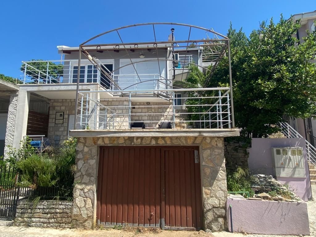 Haus zum Kauf provisionsfrei 260.000 € 3 Zimmer 110 m²<br/>Wohnfläche 201 m²<br/>Grundstück Tivat