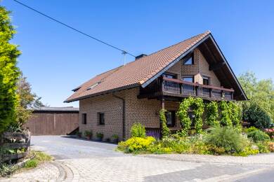 Einfamilienhaus zum Kauf 349.000 € 7 Zimmer 204,9 m² 735 m² Grundstück Hohenleimbach 56746