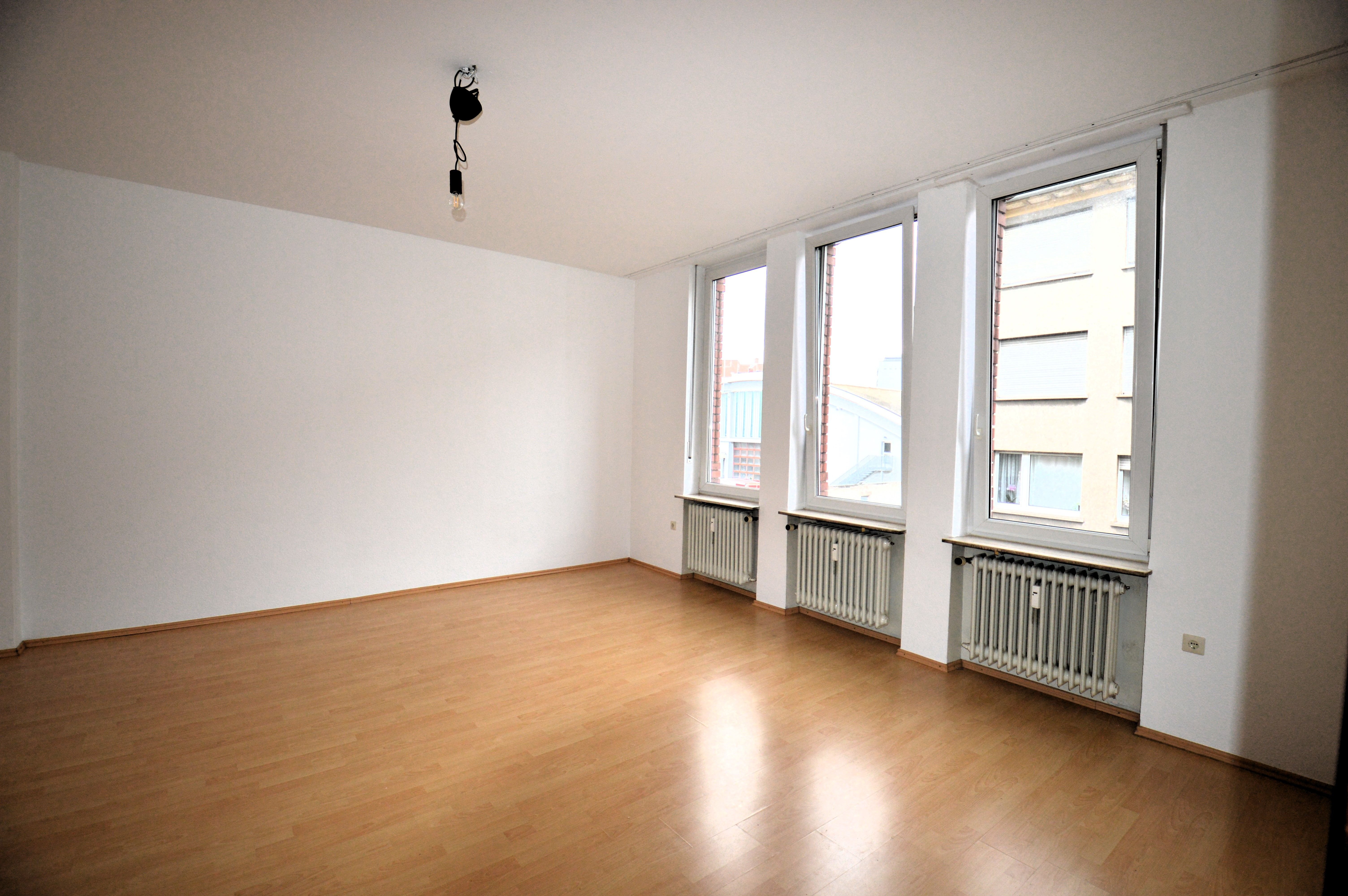 Wohnung zur Miete 520 € 2 Zimmer 56 m²<br/>Wohnfläche 1.<br/>Geschoss ab sofort<br/>Verfügbarkeit Aster Str. 23 Innenstadt Saarlouis 66740