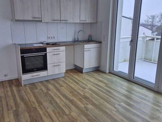 Wohnung zur Miete nur mit Wohnberechtigungsschein 385 € 3 Zimmer 73,7 m² 2. Geschoss frei ab sofort Friedrichstraße 12 Husum 25813