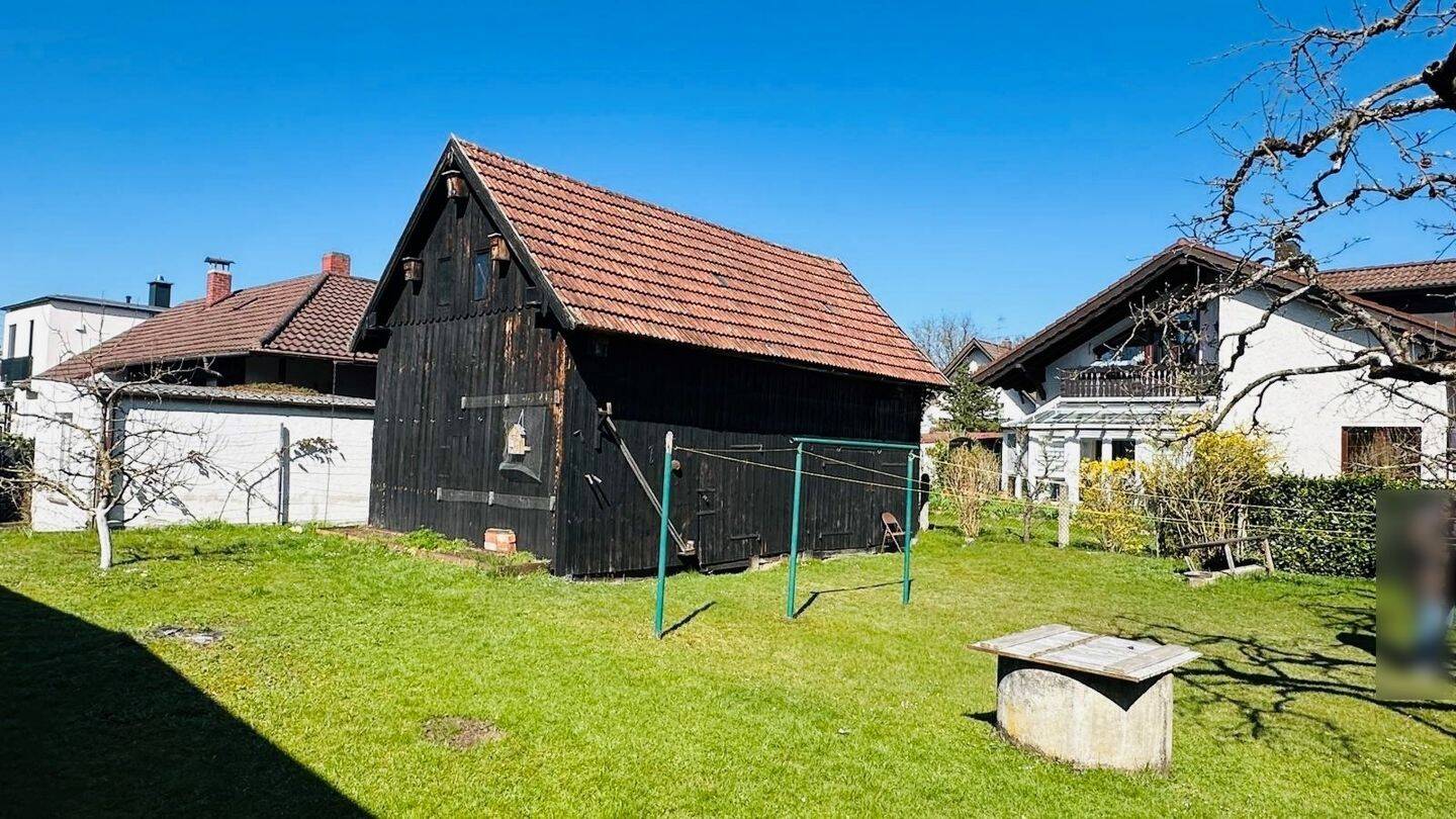 Einfamilienhaus zum Kauf – další