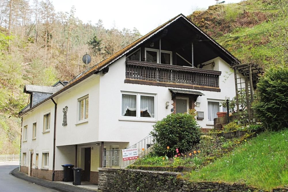 Einfamilienhaus zum Kauf 137.500 € 6 Zimmer 182,1 m²<br/>Wohnfläche 2.044 m²<br/>Grundstück Trarbach Traben-Trarbach / Kautenbach 56841