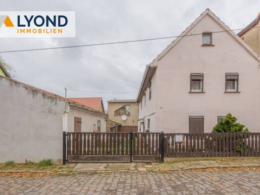 Mehrfamilienhaus zum Kauf 75.000 € 7 Zimmer 230 m² 627 m² Grundstück Muschwitz Lützen 06686