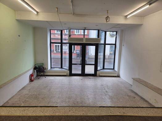 Laden zur Miete 4,34 € 2 Zimmer 210 m² Verkaufsfläche Eisenach 99817