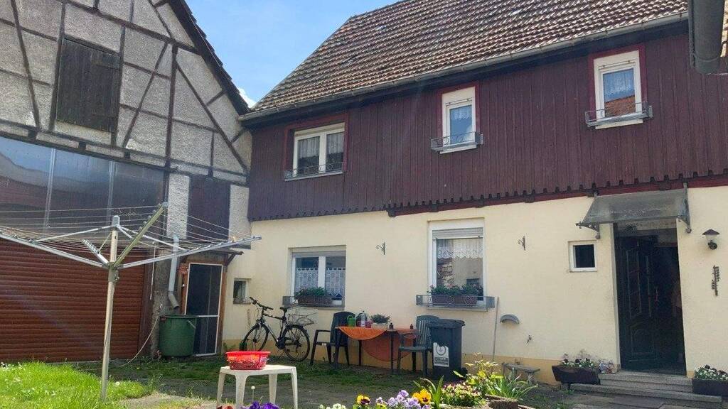 Bauernhaus zum Kauf 297.500 € 7 Zimmer 170 m² 385 m² Grundstück Bischleben-Stedten Erfurt 99094
