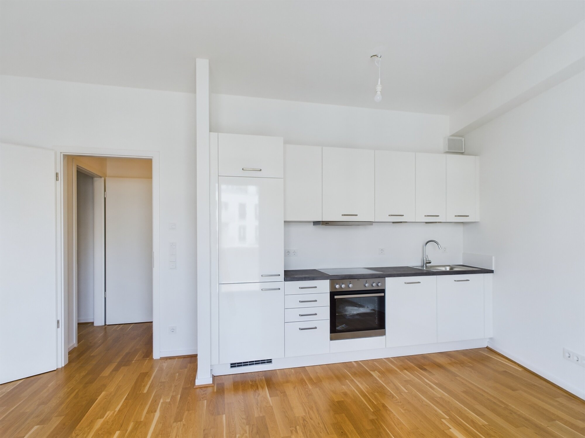 Wohnung zur Miete 600 € 1 Zimmer 39,2 m²<br/>Wohnfläche 3.<br/>Geschoss 01.12.2024<br/>Verfügbarkeit Annenstraße 3 Wilsdruffer Vorstadt (Ermischstr.) Dresden 01067