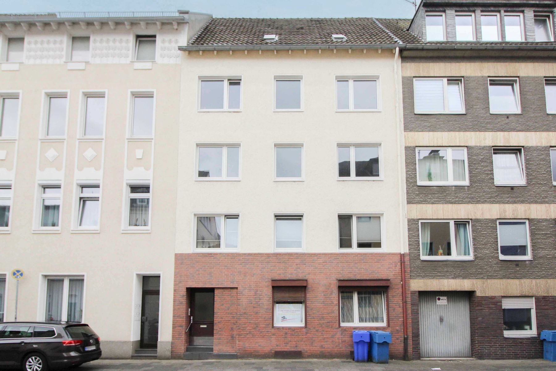 Mehrfamilienhaus zum Kauf als Kapitalanlage geeignet 350.000 € 13 Zimmer 259 m²<br/>Wohnfläche 375 m²<br/>Grundstück Inrath Krefeld 47803