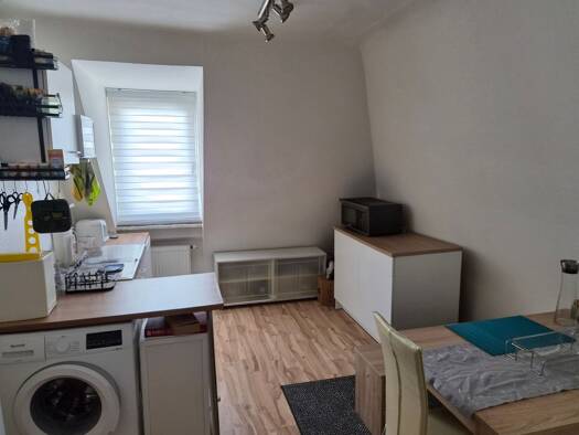 Wohnung zur Miete 450 € 3 Zimmer 44 m² Geschoss 2/3 frei ab 01.10.2026 Neureut Neureut 76149