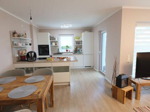 Wohnung zur Miete 1.230 € 3 Zimmer 88 m² frei ab 01.06.2026 Usingen 61250