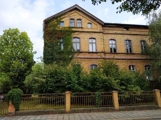 Mehrfamilienhaus zum Kauf 149.000 € 18 Zimmer 573 m² 1.729 m² Grundstück Guben Guben 03172