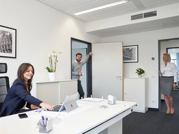 Bürofläche zur Miete provisionsfrei 720 € 21 m² Bürofläche Hallbergmoos 85399