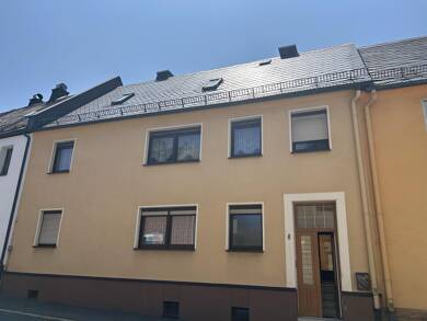 Reihenmittelhaus zum Kauf 95.000 € 7 Zimmer 140 m² 135 m² Grundstück Selbitz Selbitz 95152