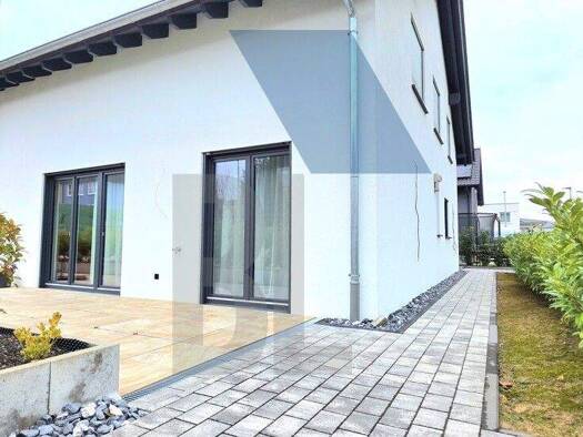Einfamilienhaus zum Kauf 909.000 € 8 Zimmer 268,3 m² 421 m² Grundstück Untereisesheim 74257