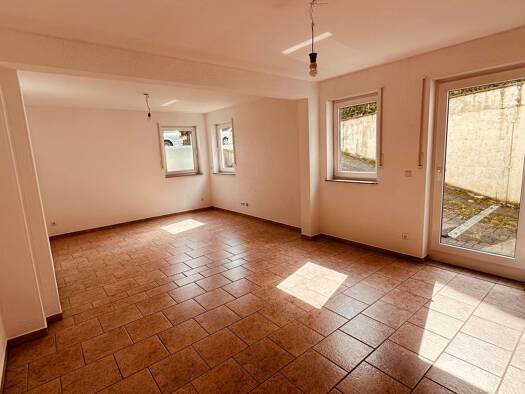 Wohnung zur Miete 800 € 2,5 Zimmer 68 m² Geschoss EG/2 frei ab sofort Birlinghoven Sankt Augustin 53757