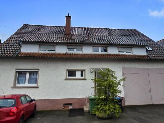 Mehrfamilienhaus zum Kauf 330.000 € 6 Zimmer 161,1 m² 211 m² Grundstück Conweiler Straubenhardt 75334