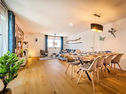 Wohnung zur Miete 1.250 € 4 Zimmer 106 m² Geschoss 1/2 frei ab sofort Justus-von-Liebig-Weg 9 Aiterhofen 94330