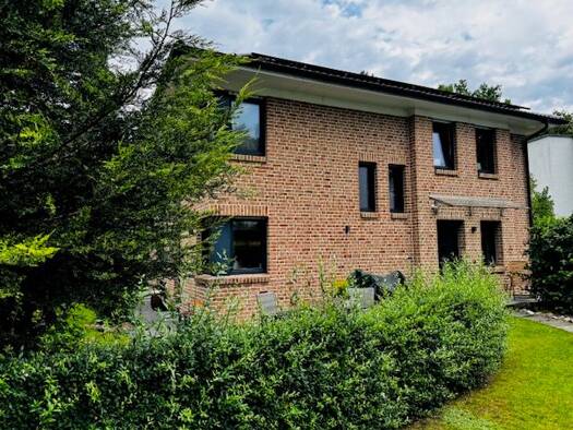 Wohnung zur Miete 1.050 € 2 Zimmer 60 m² Geschoss -1/2 frei ab sofort Blankenese Altona 22587