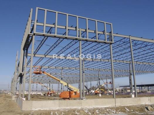 Halle/Industriefläche zur Miete - Erstbezug provisionsfrei 10.200 m² Lagerfläche teilbar ab 10.200 m² Neukirchen Neukirchen/Pleiße 08459